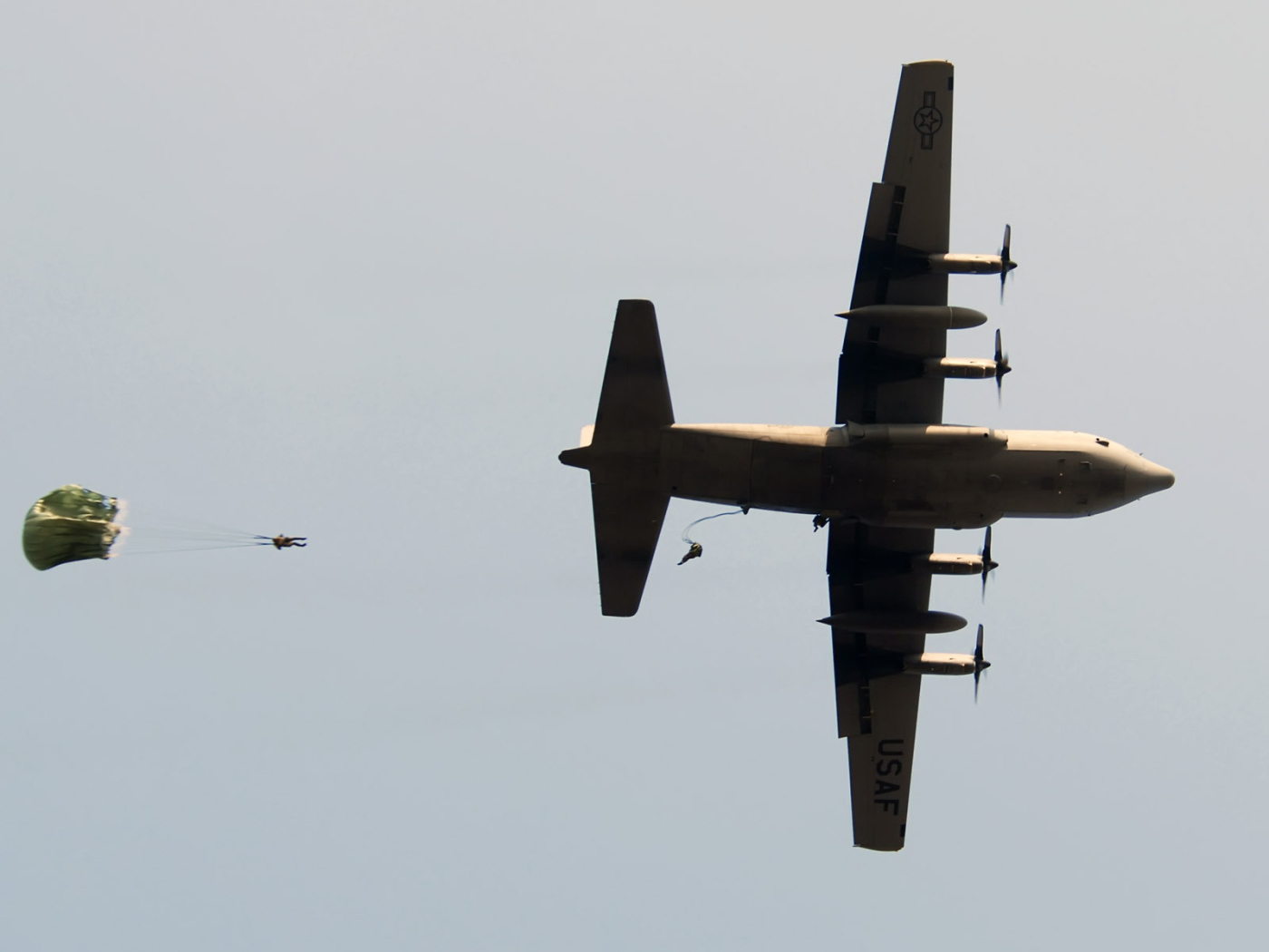 Военная авиация / выброс десанта