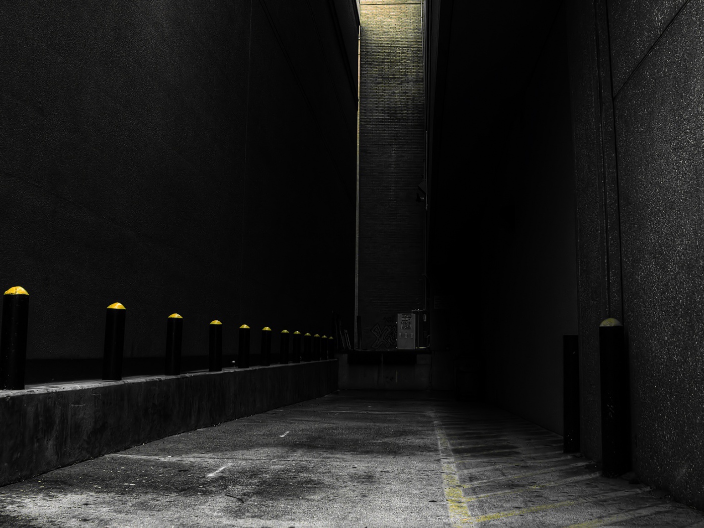 Тупик в переулке