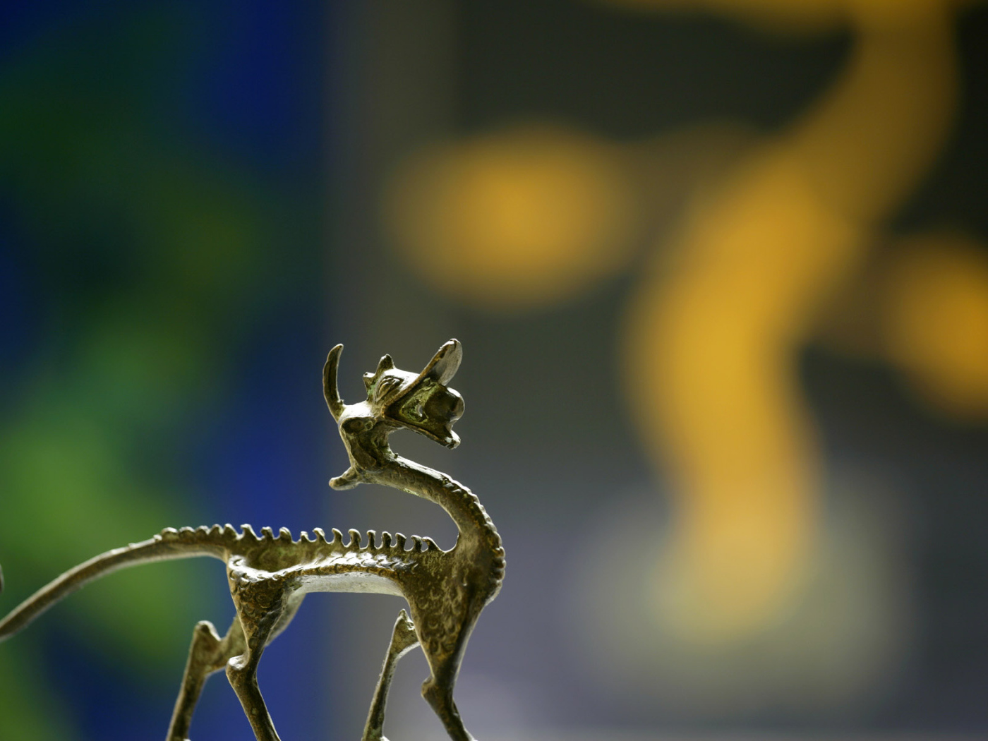 Китайская фигурка