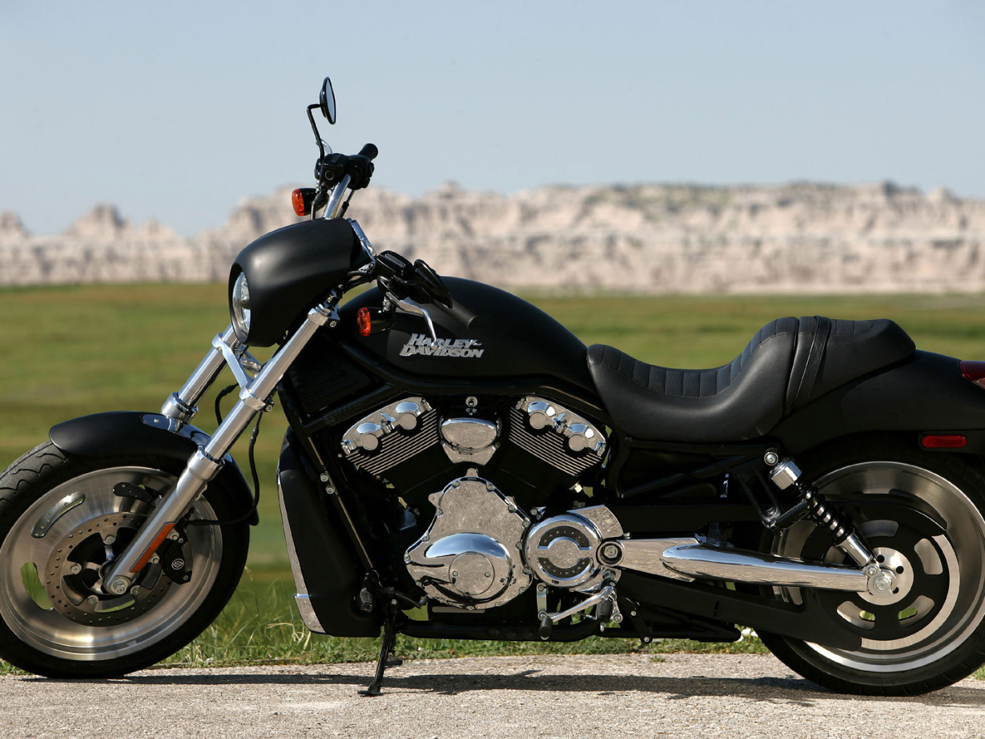 Harley Davidson черный мотоцикл