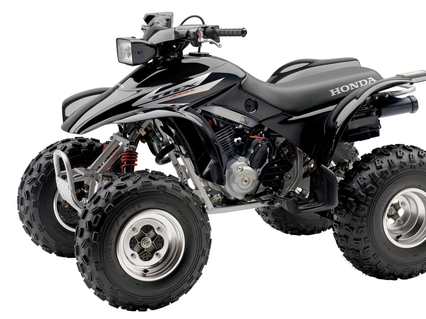 Черный Байк Honda квадроцикл