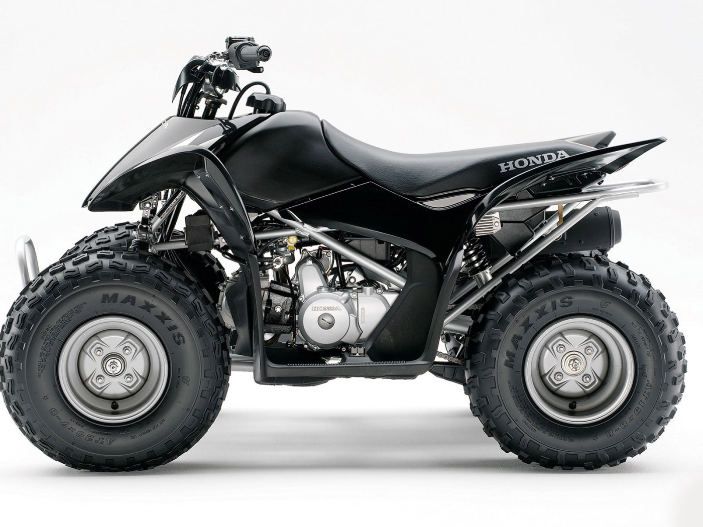 Вне дорожный Хонда квадроцикл