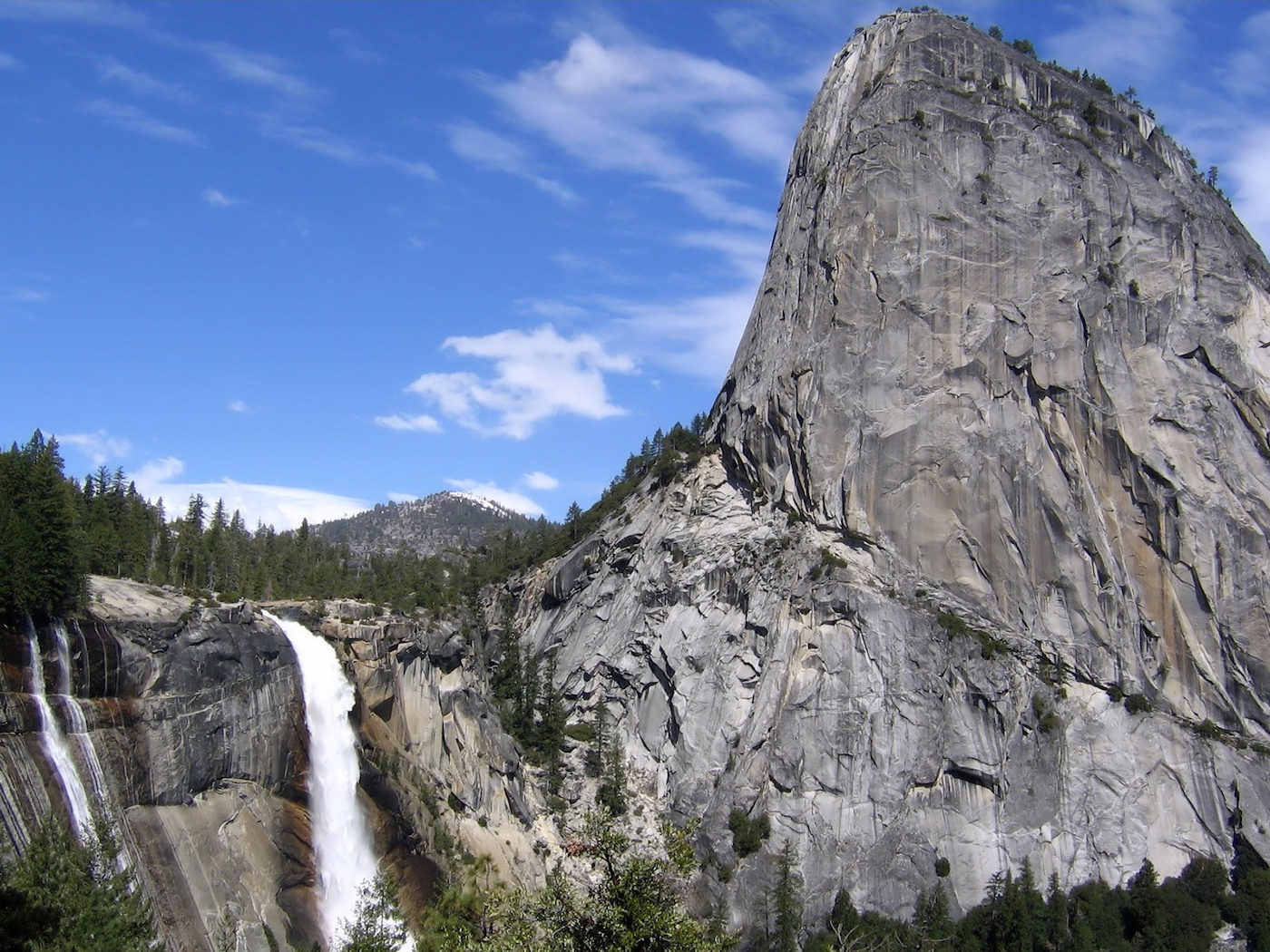 Отвесная скала