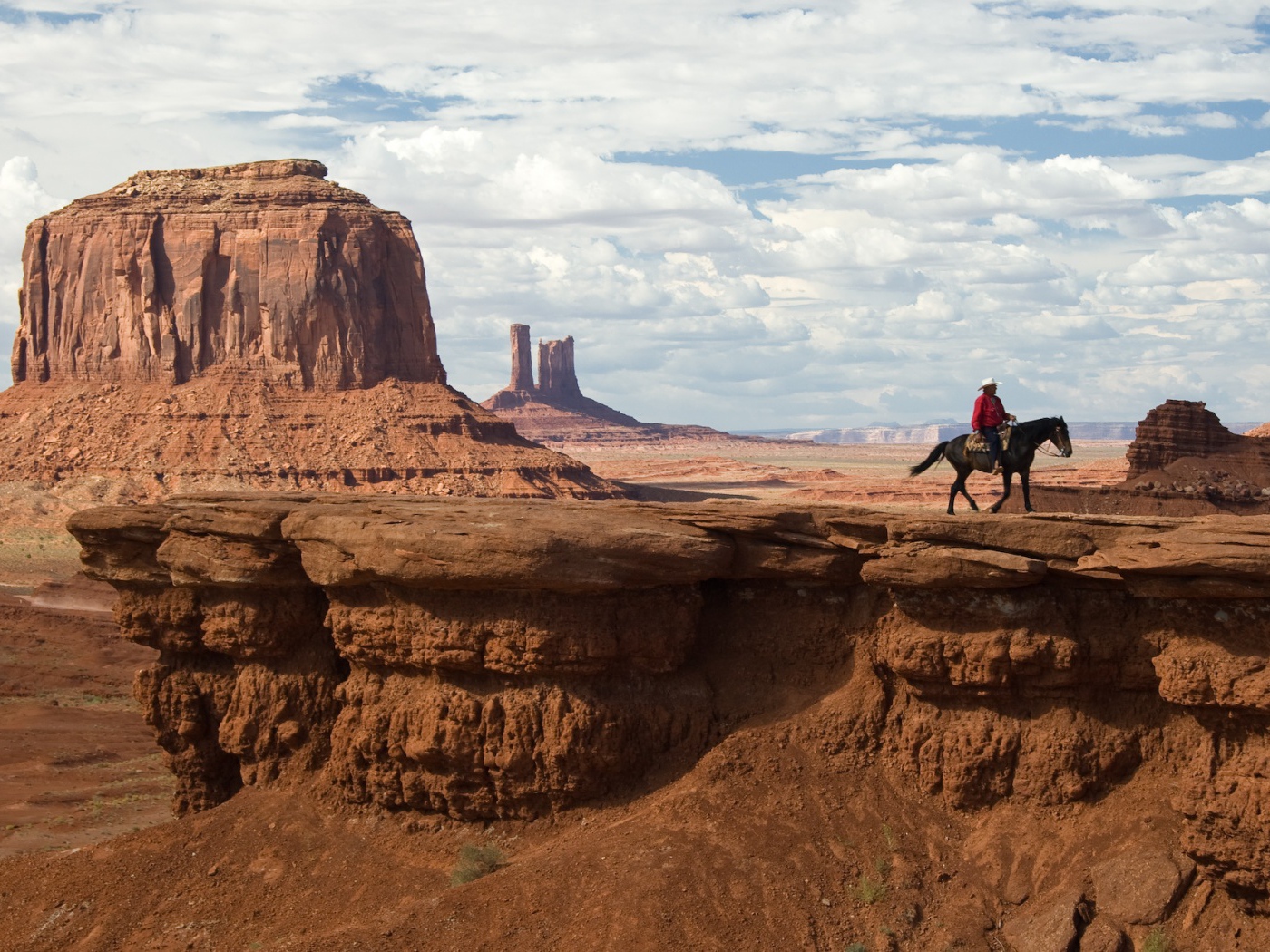 Ковбой в Аризонской пустыне
