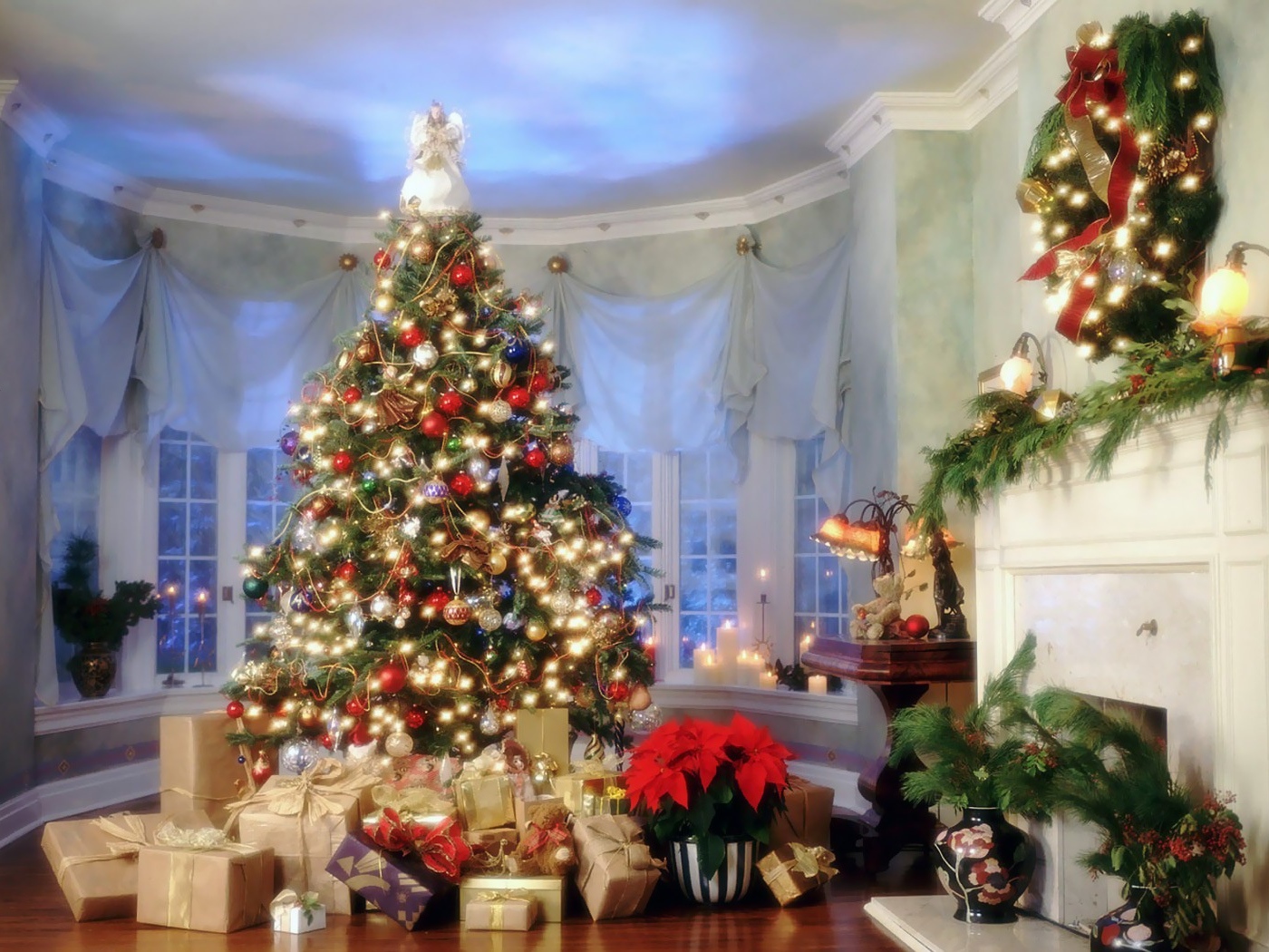 Елка с подарками