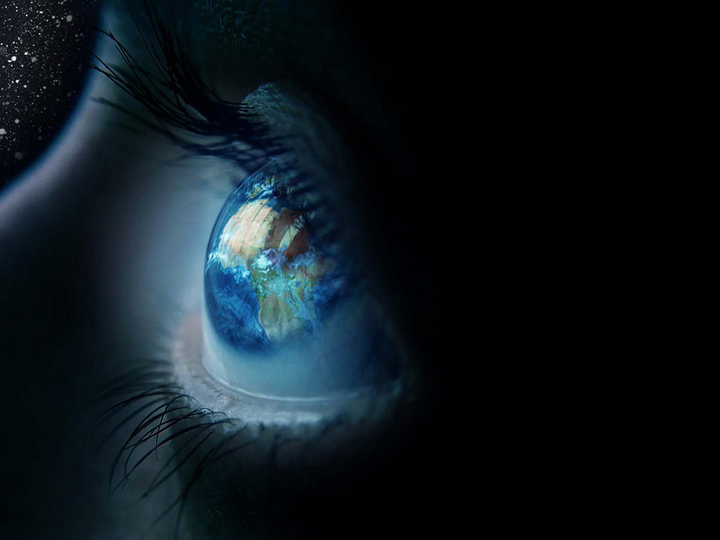 Красивые голубые глаза