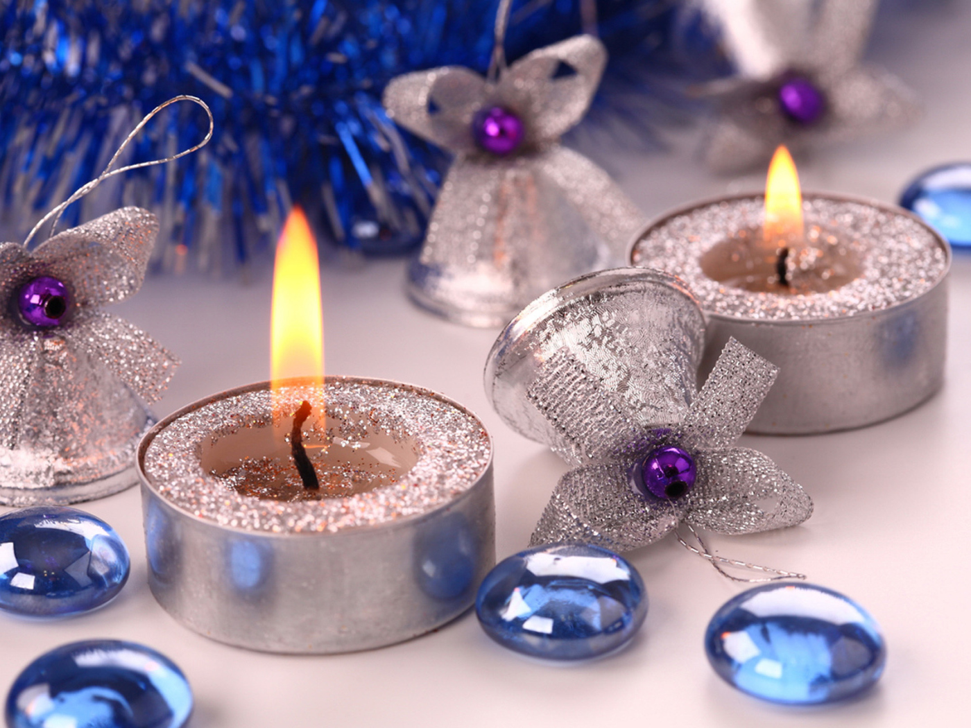 Свечи и колокольчики