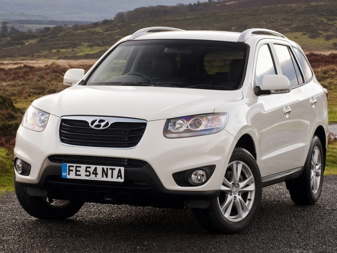 white Hyundai Santa Fe