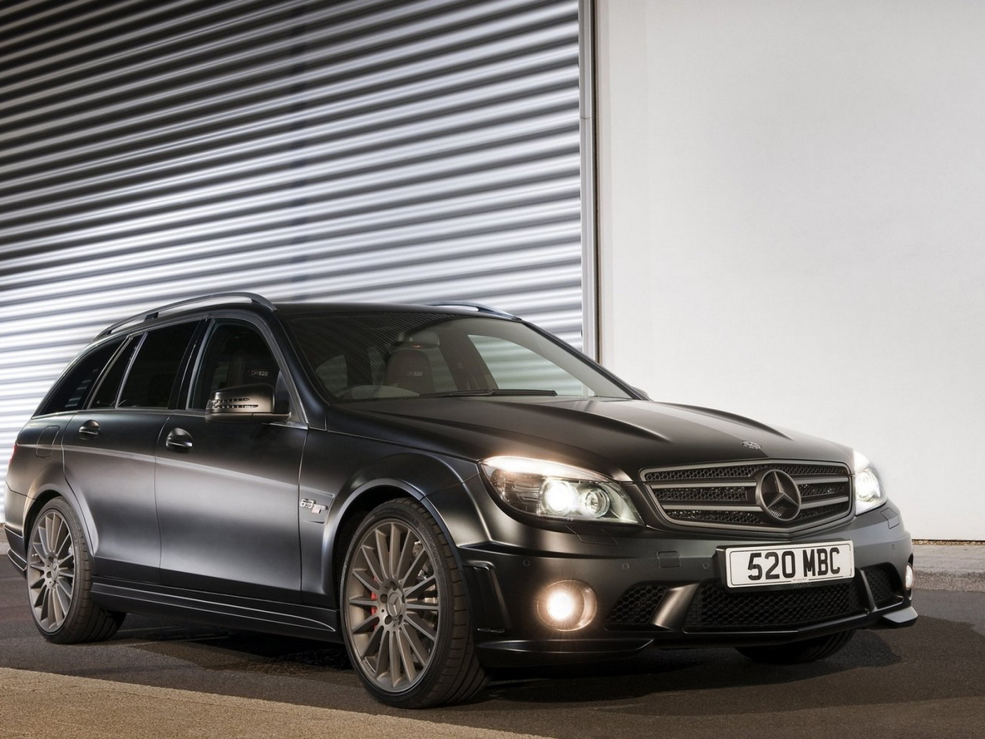 Mercedes-Benz-C-Class DR 520 2011