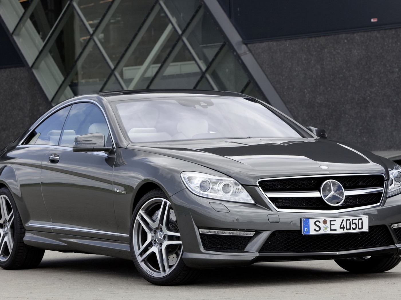 Мерседес Бенц CL63 AMG 2011