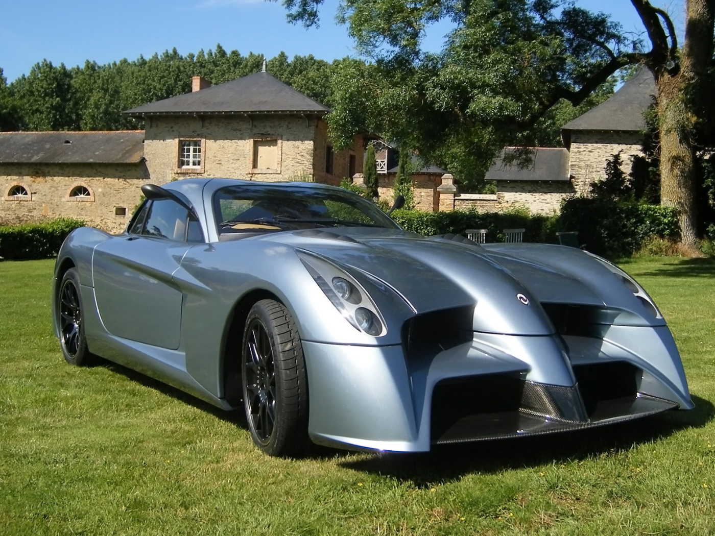 600-сильное купе Panoz-Abruzzi