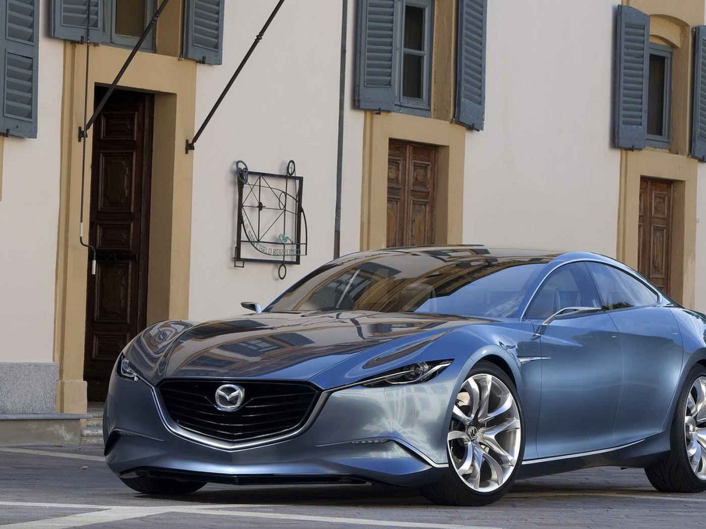 2010 Мазда Шинари Концепт