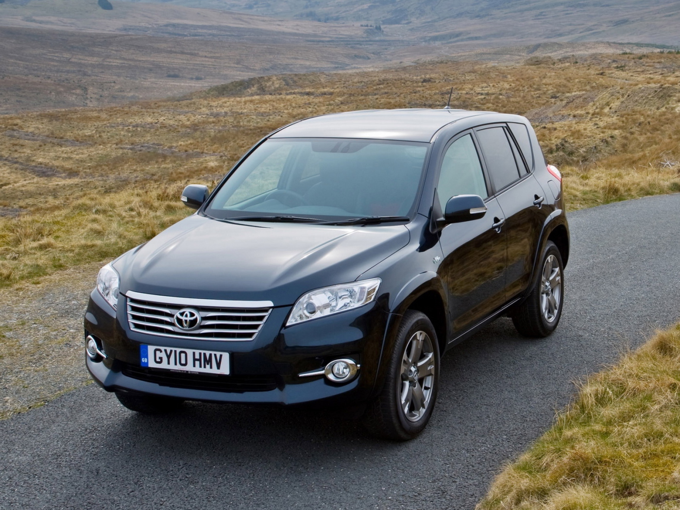 Тойота Рав 4 III поколения