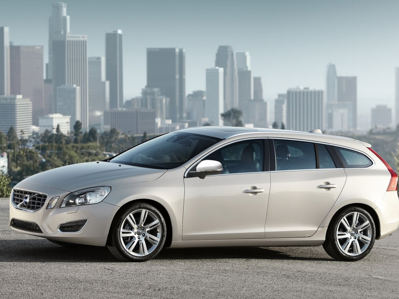 Вольво В60 - автомобиль для города