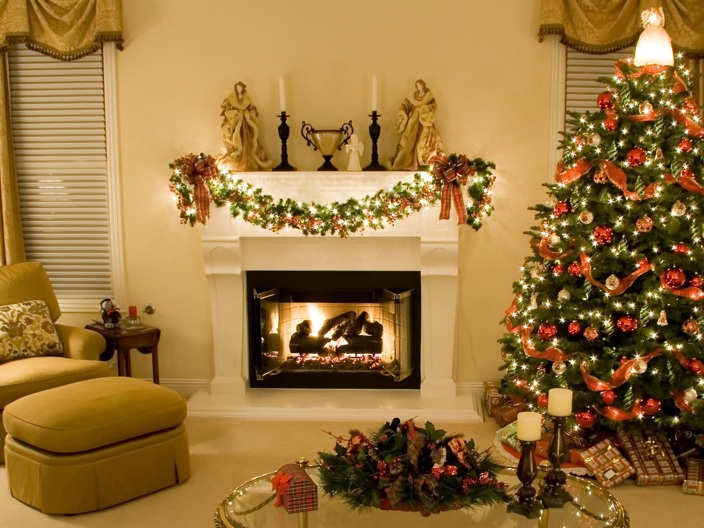 Праздник у камина