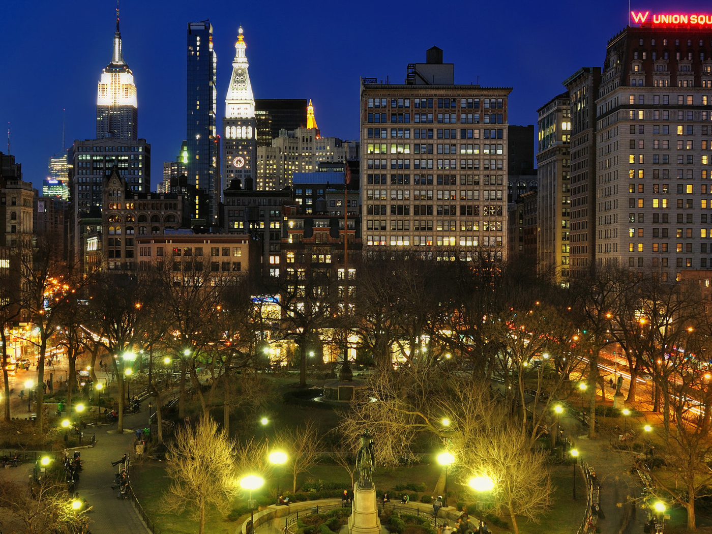 Городской сквер