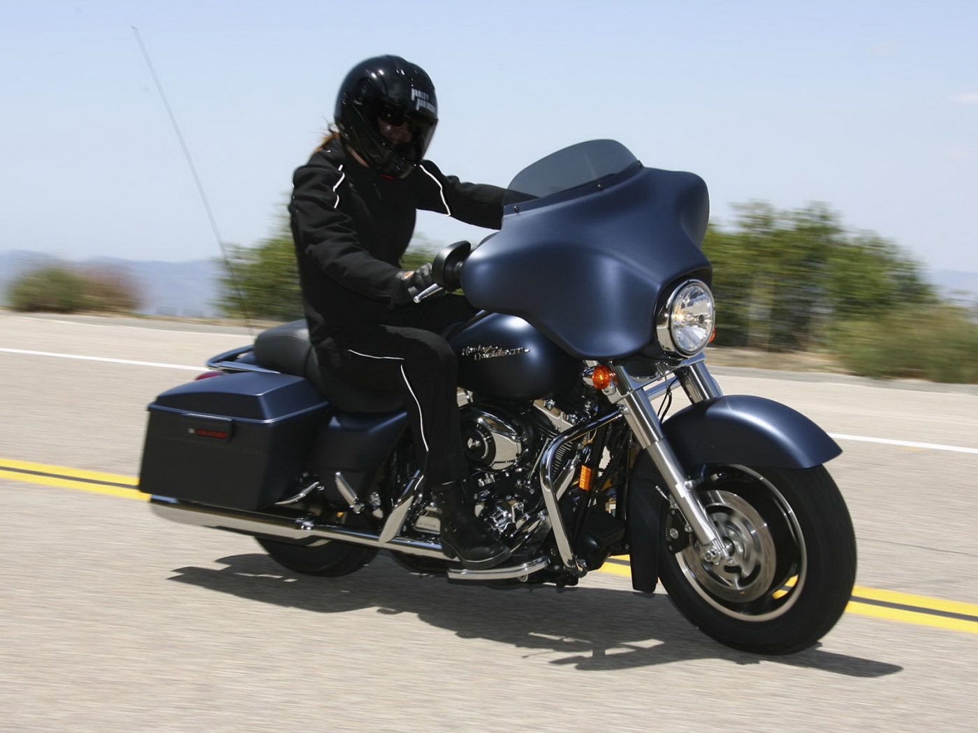 Харлей Девидсон FLHX