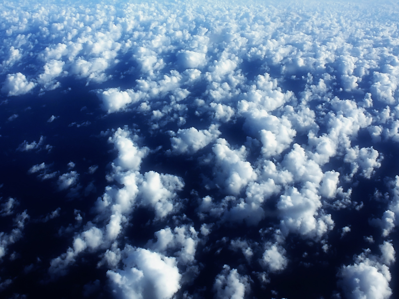 Полет над облаками