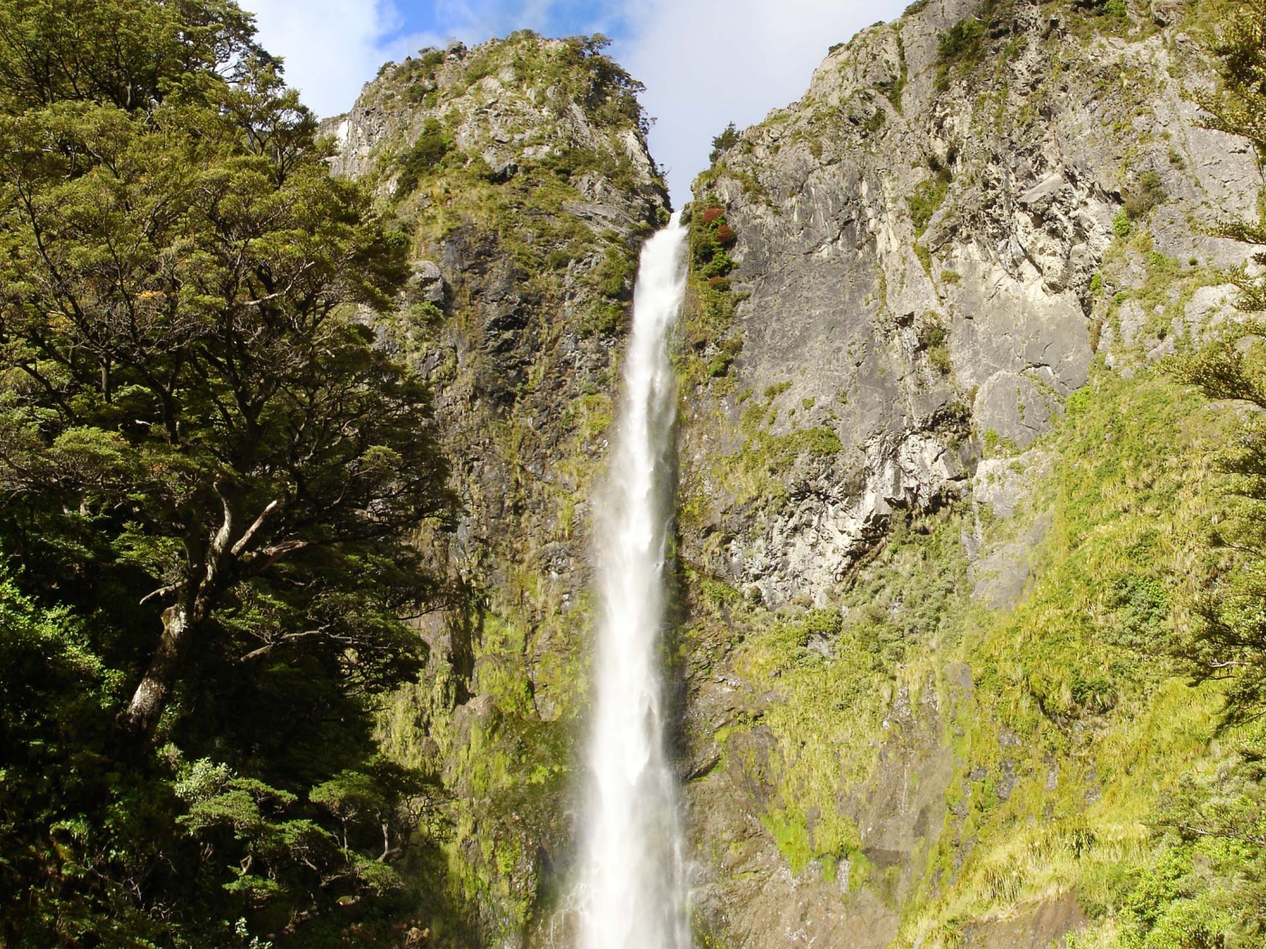 Водопад Devils Punchbown