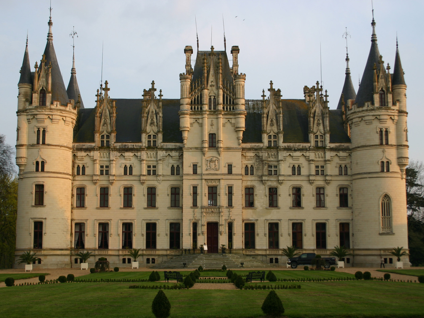 Замок Chateau Challain
