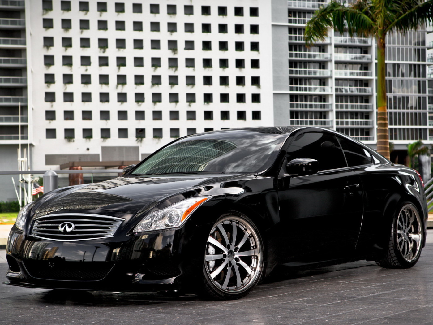 Infiniti G37