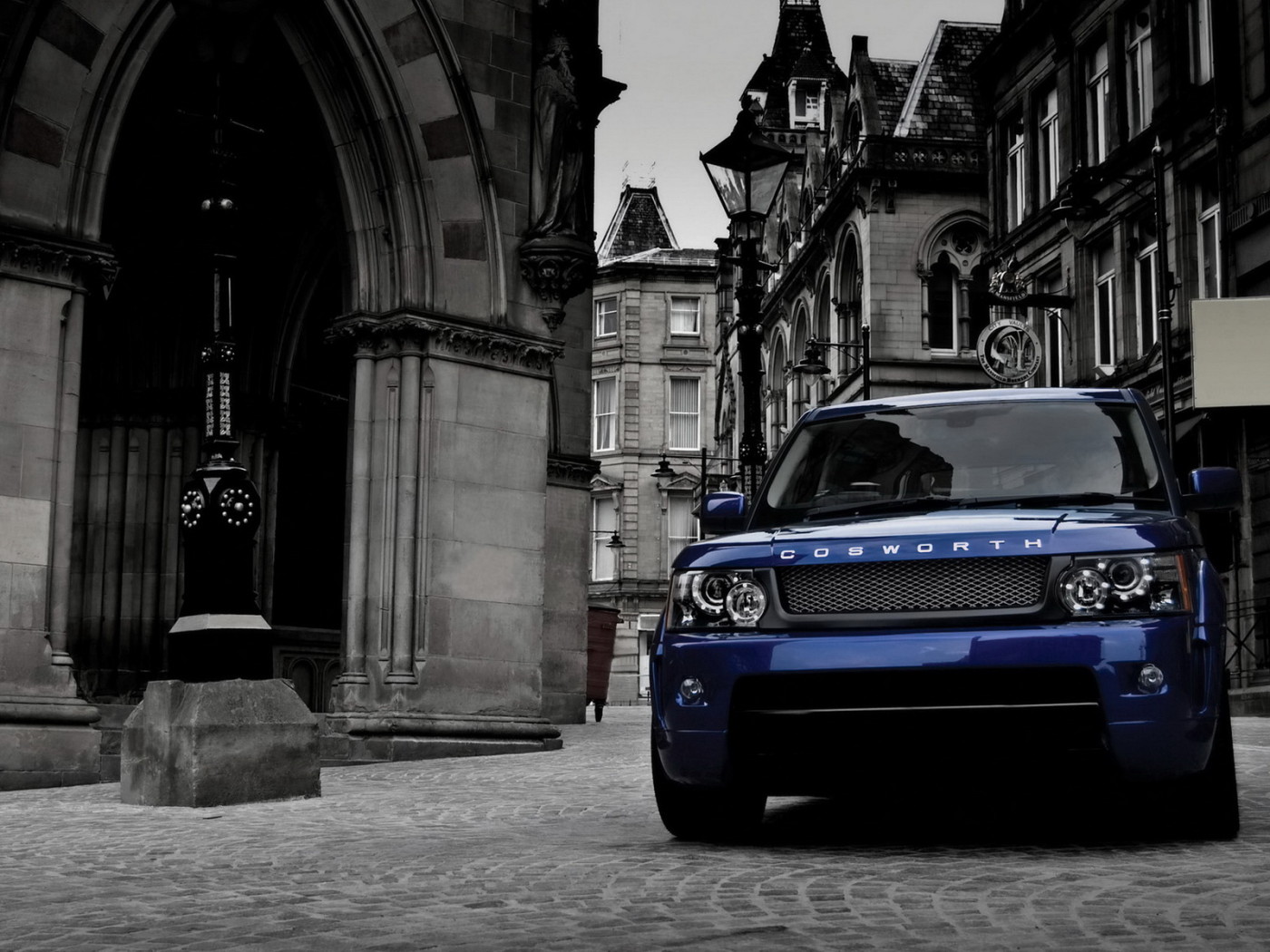 Range-Rover-RS300