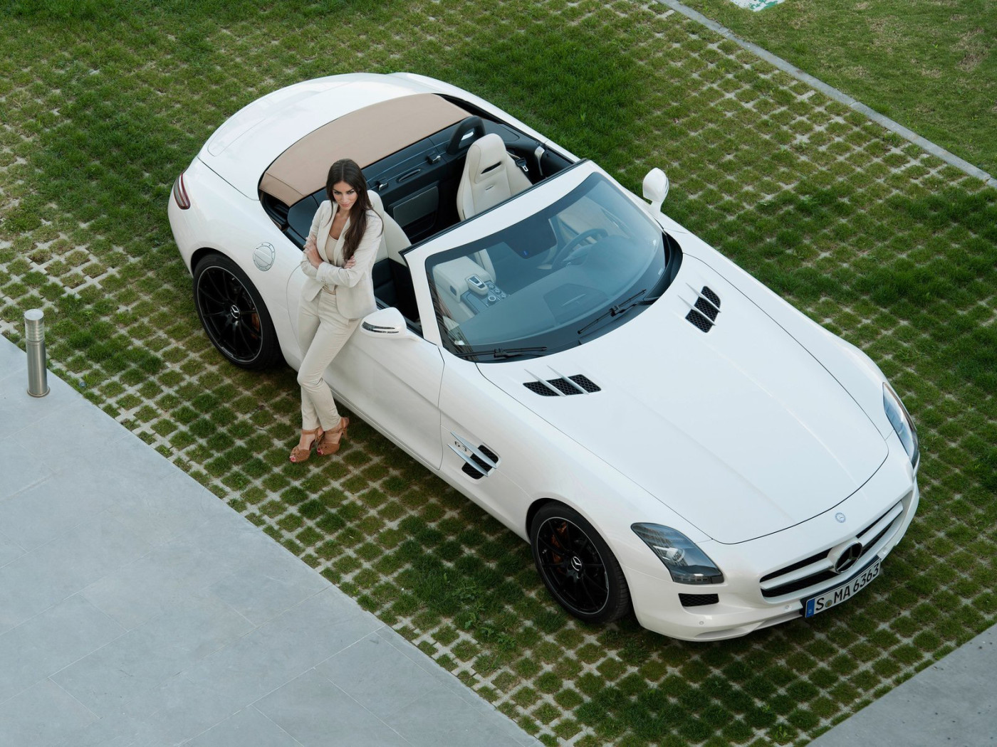 Mercedes-Benz-SLS AMG Roadster