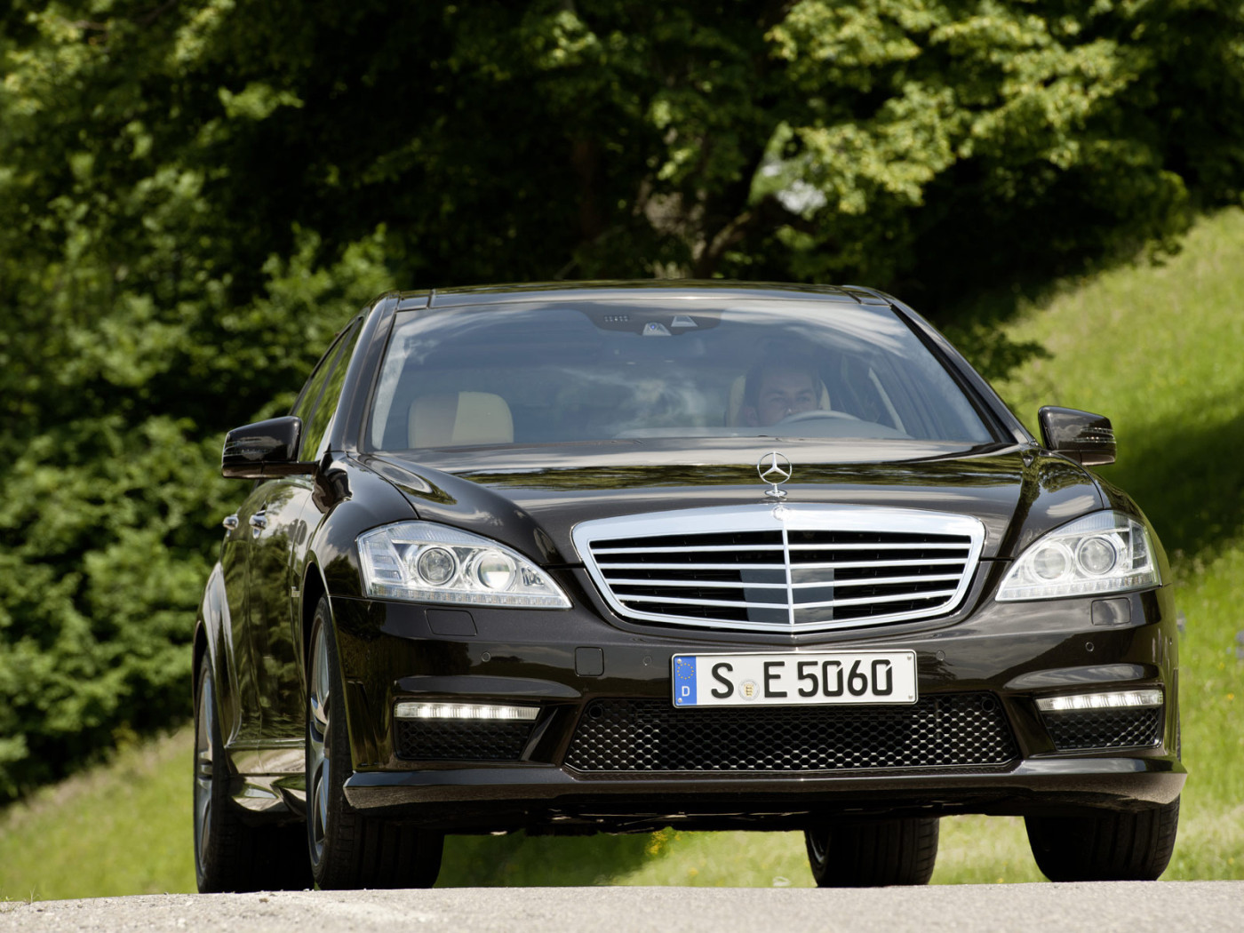 Mercedes Benz s63 amg черный