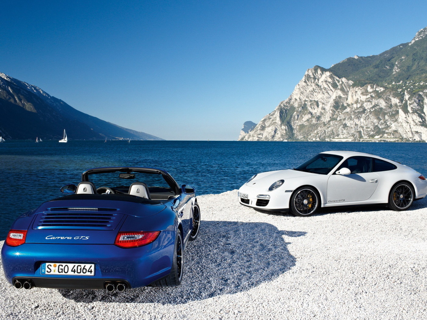 Porsche 911 Carrera GTS