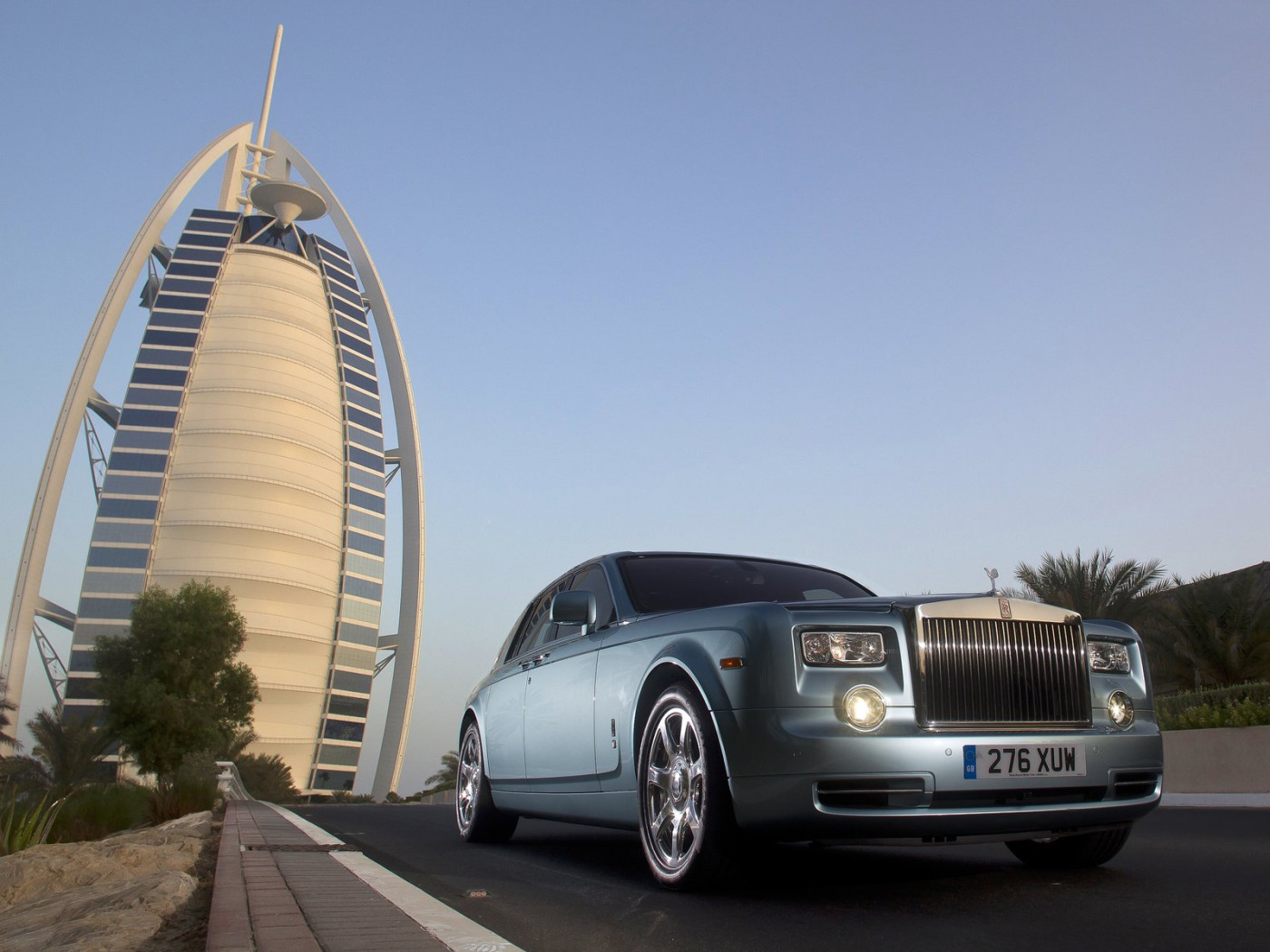 Rolls-Royce-102EX Electric Concept