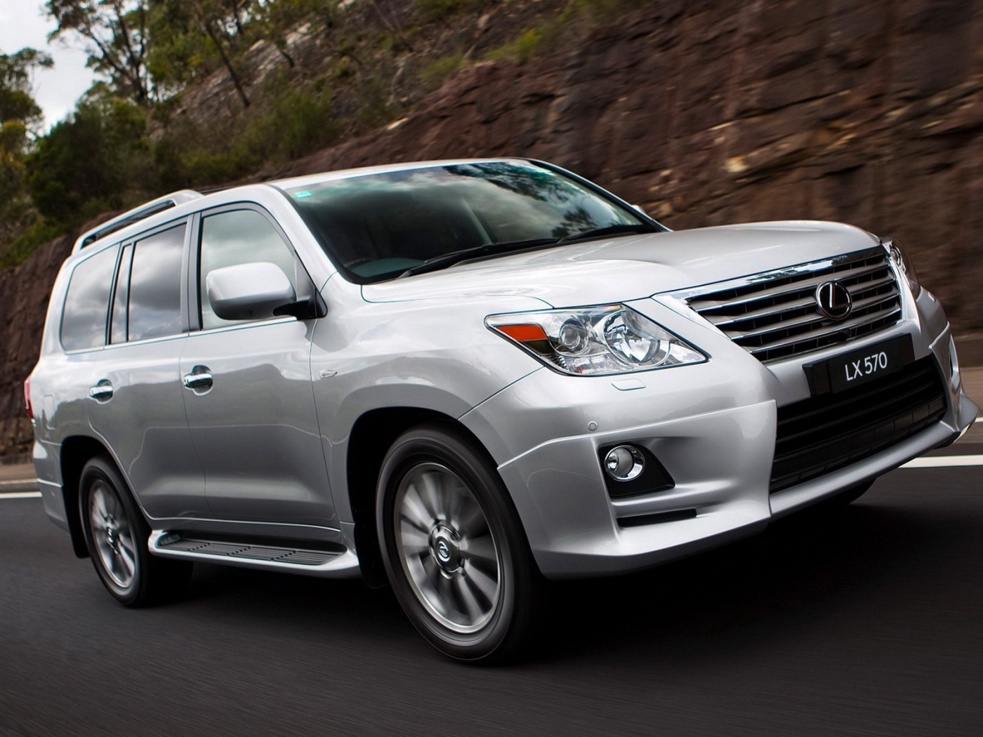 Lexus LX 570 Sports Luxury