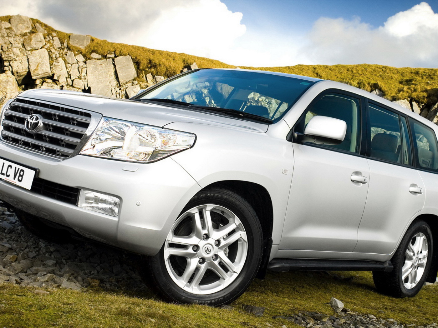 Toyota Land Cruiser 200