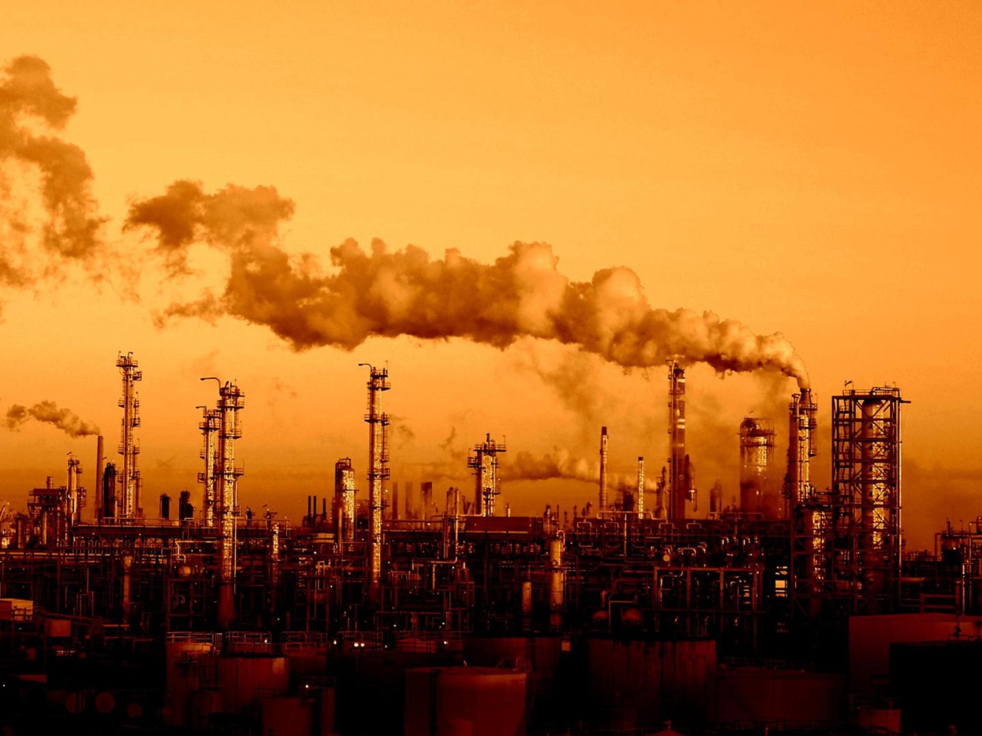 Трубы заводов и фабрик