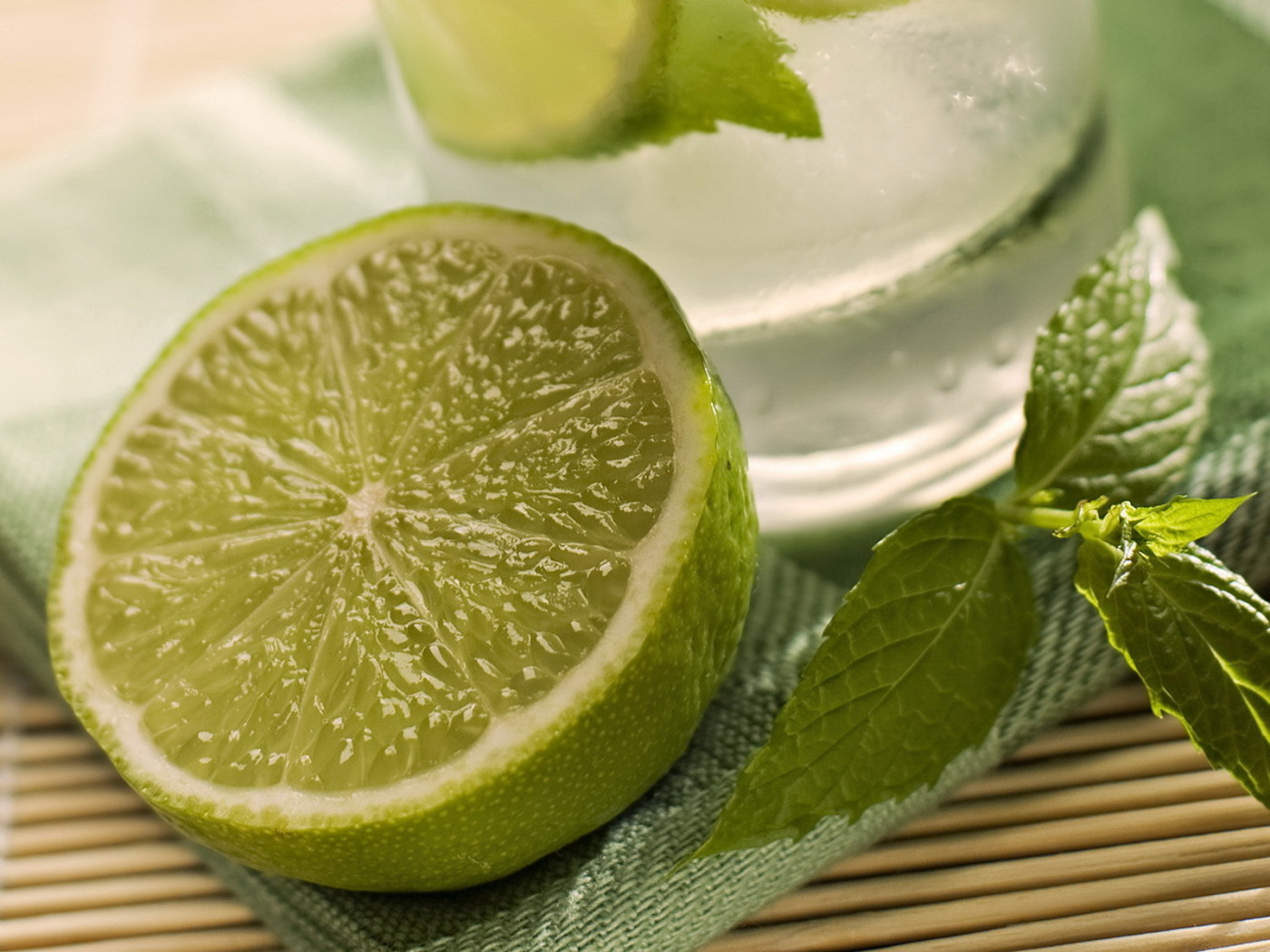 Лайм с мятой