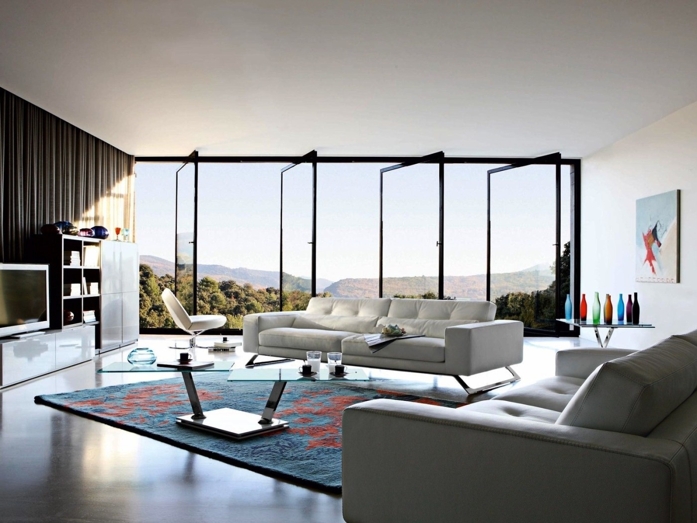 Гостиная с видом на горы