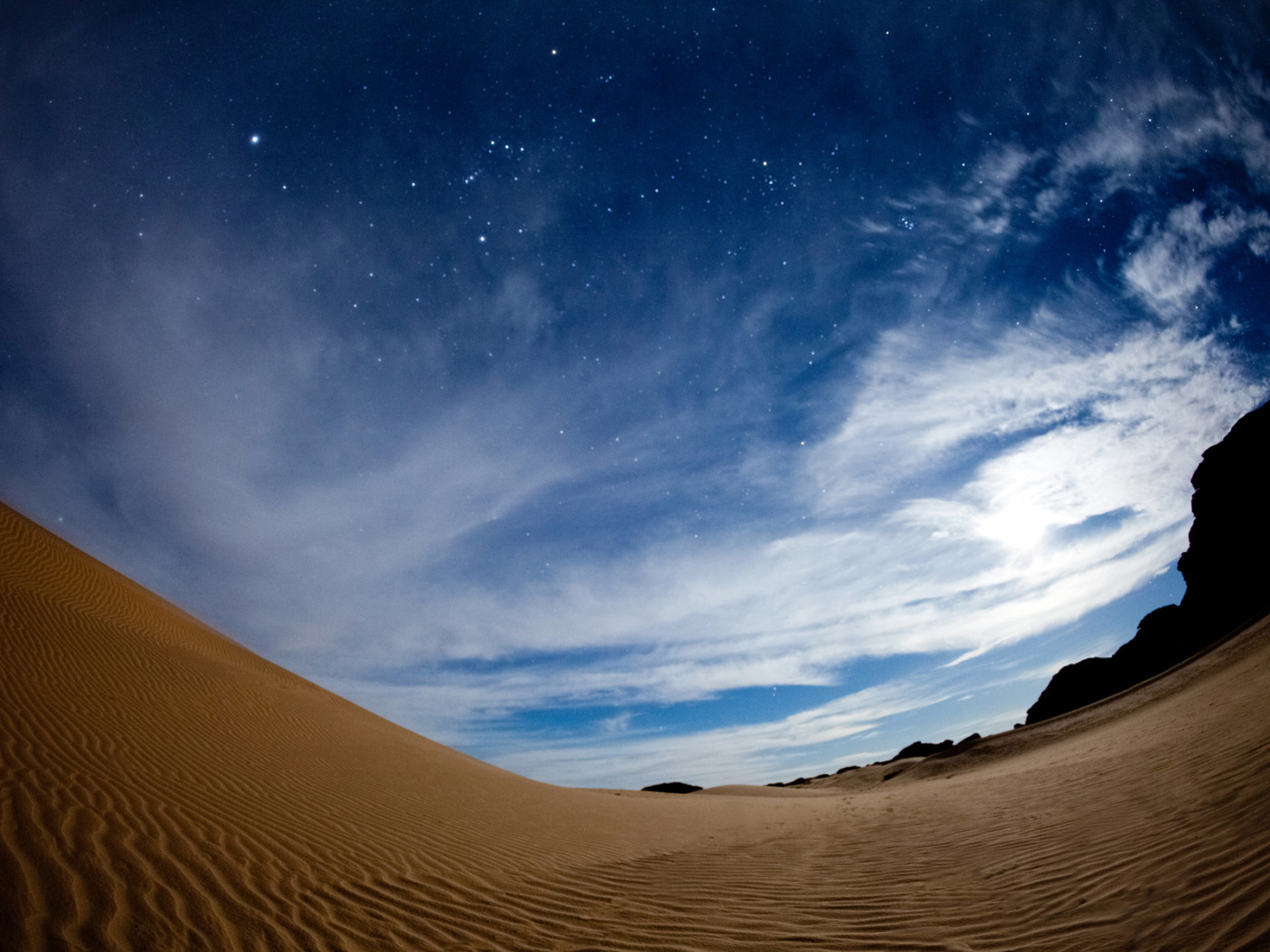 Пустыня ночью