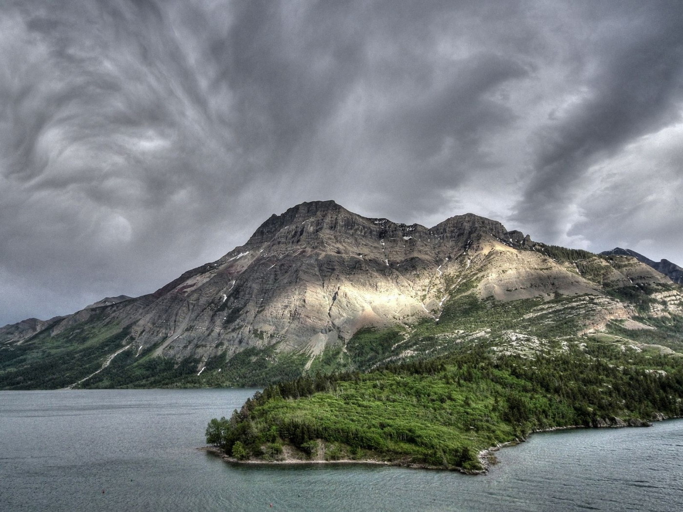 Горный остров