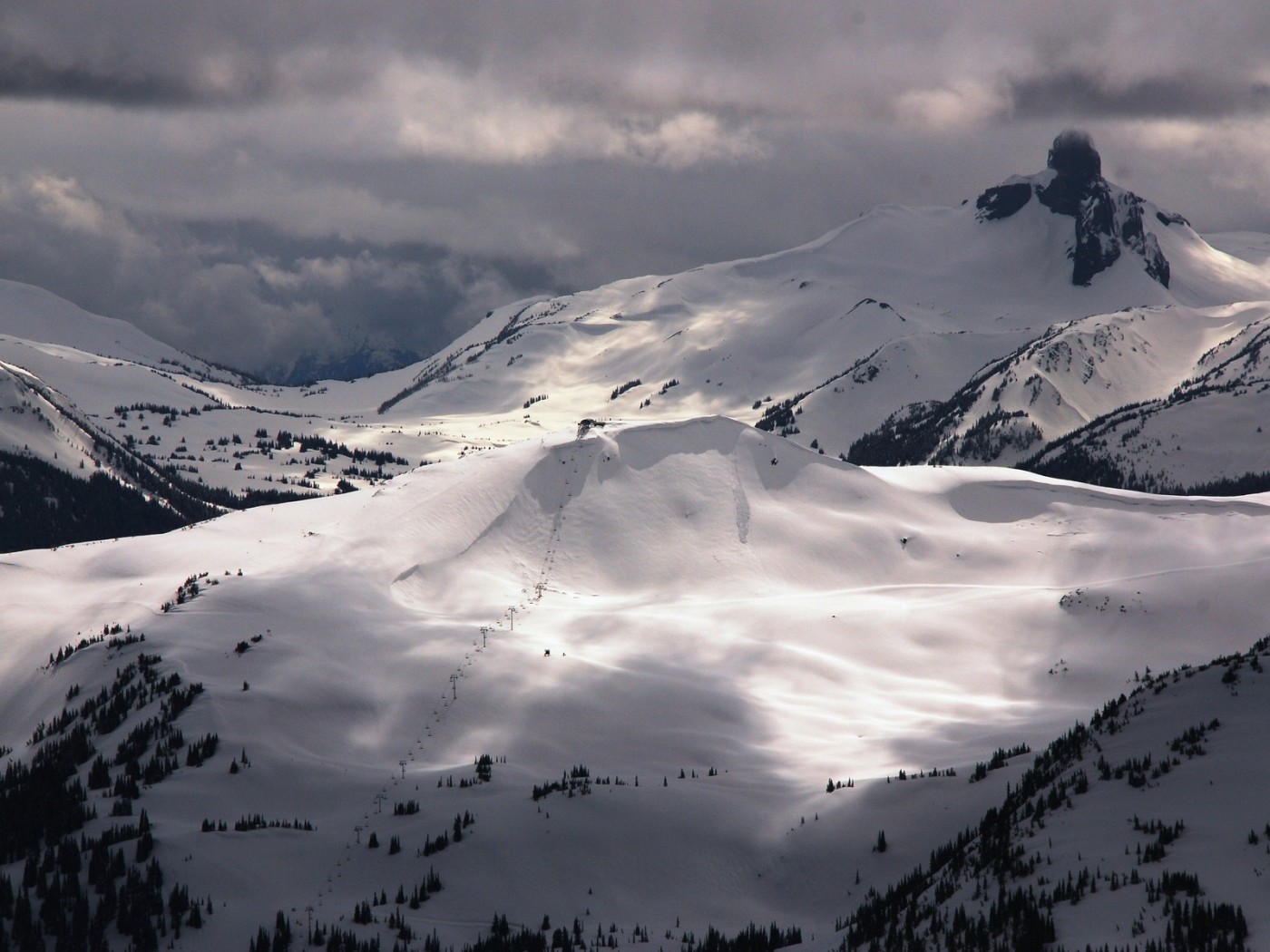 Горы в канаде