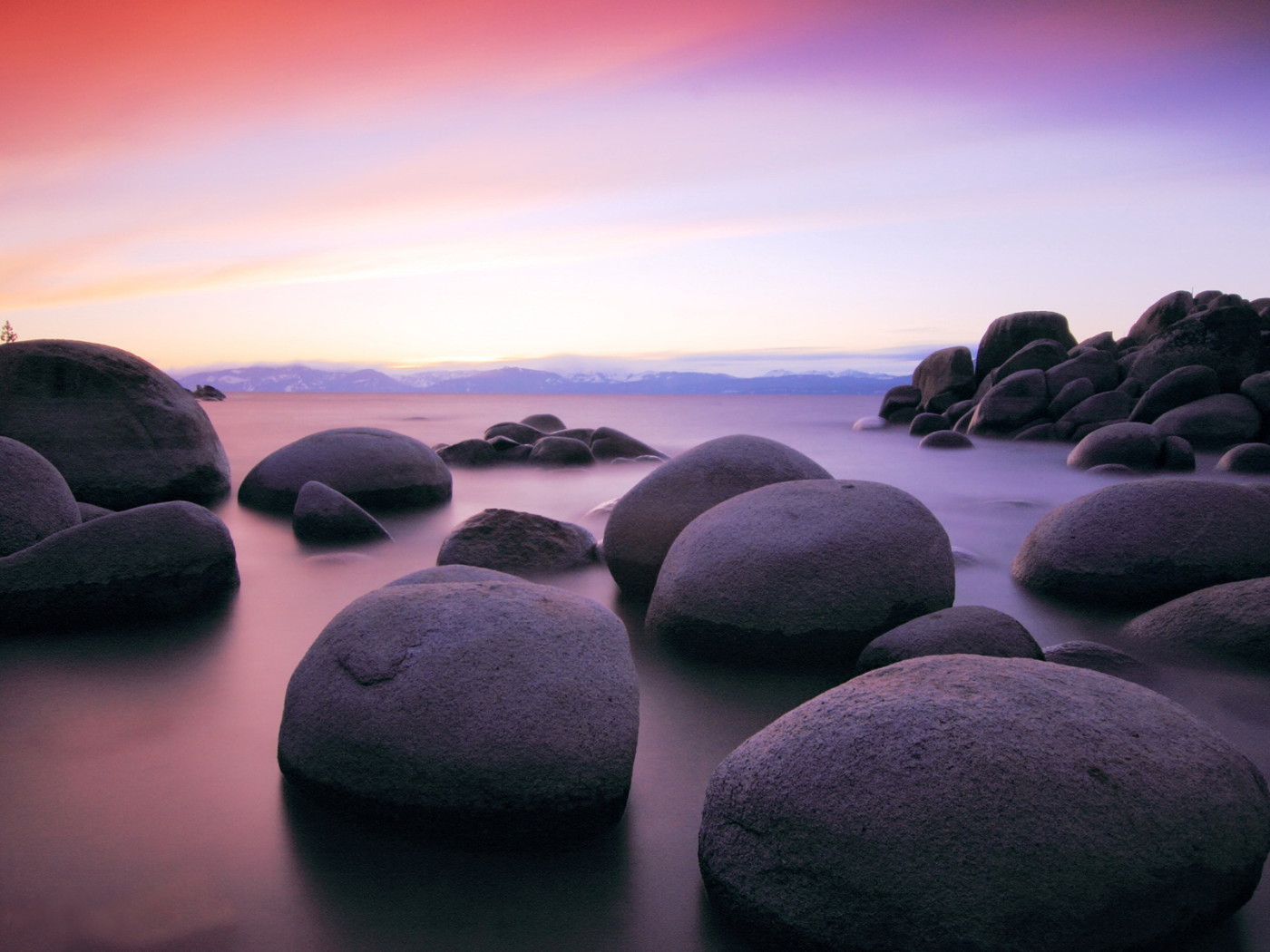 Большие камни