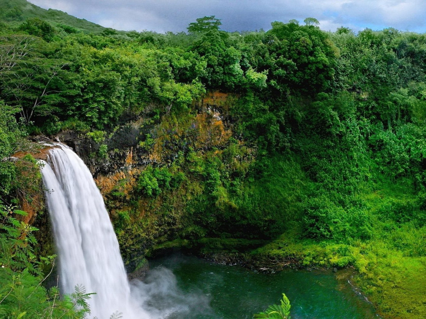 Водопад на речке