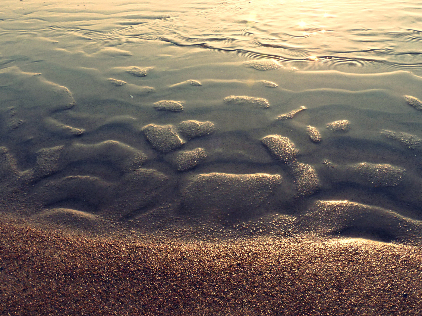 Пляж отеля фото