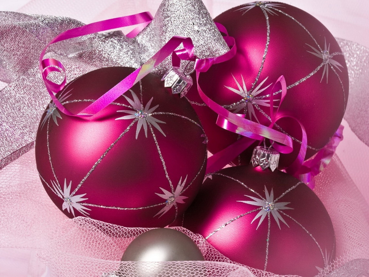 Елочные шары