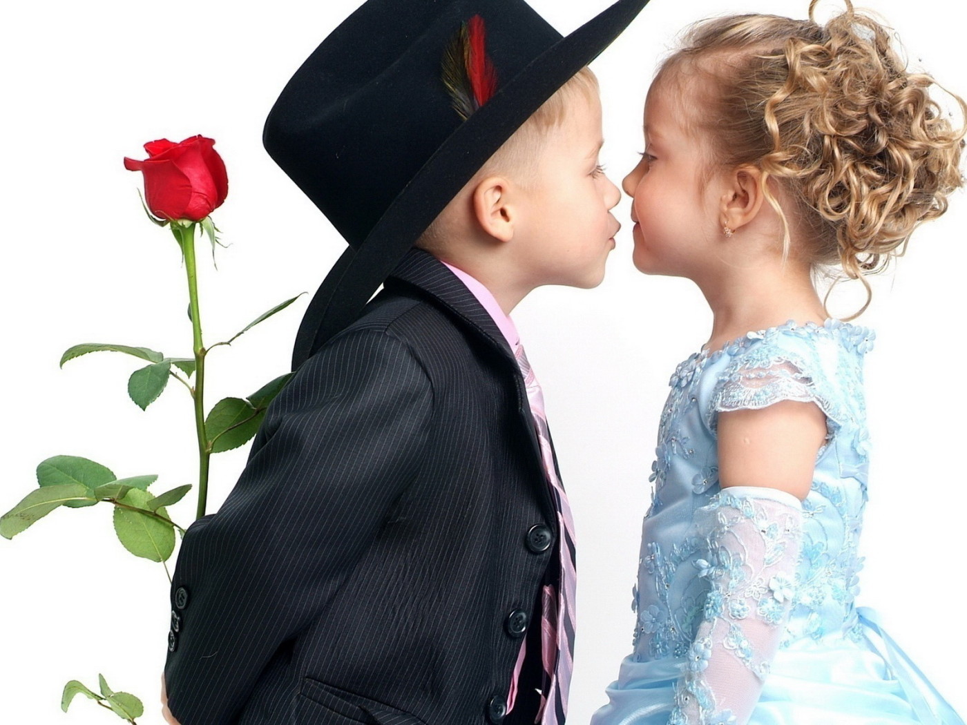 Мальчик и девочка