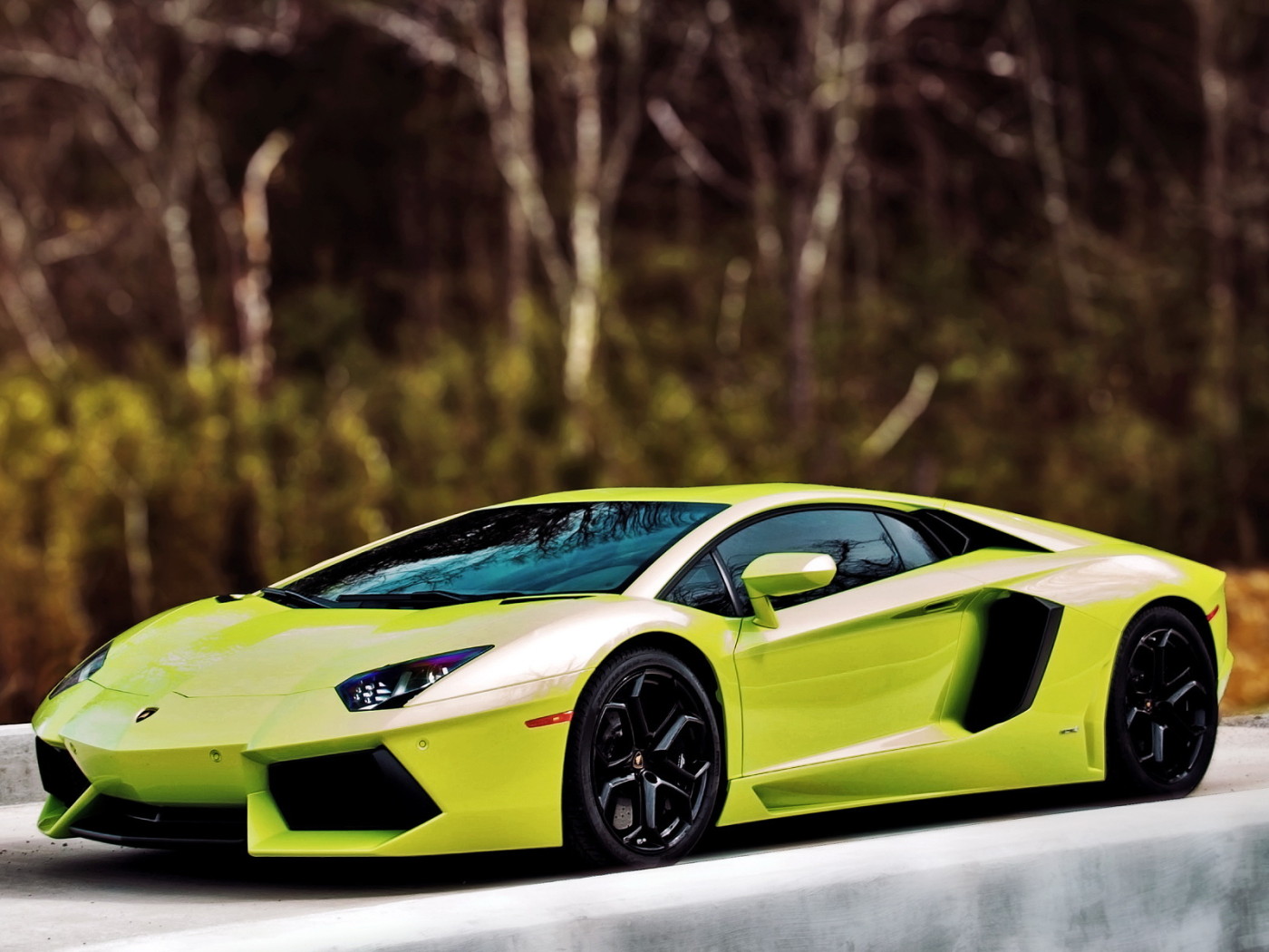 Lamborghini-Aventador Lp700