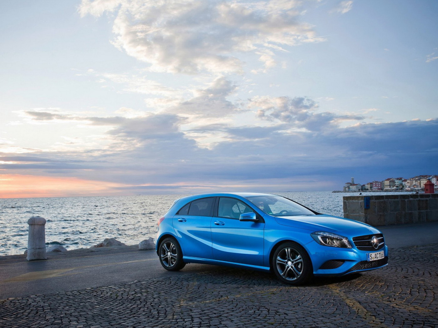 Mercedes-Benz-A-Class 2013