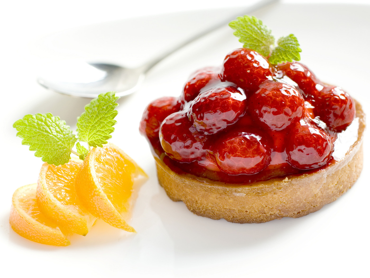 Пирожное с ягодами