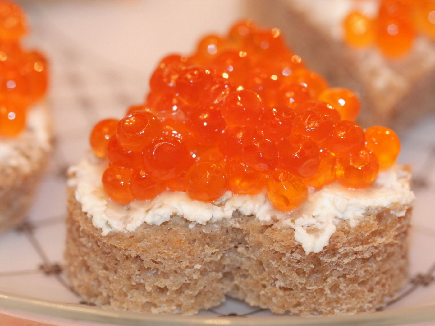 Бутерброд с икрой