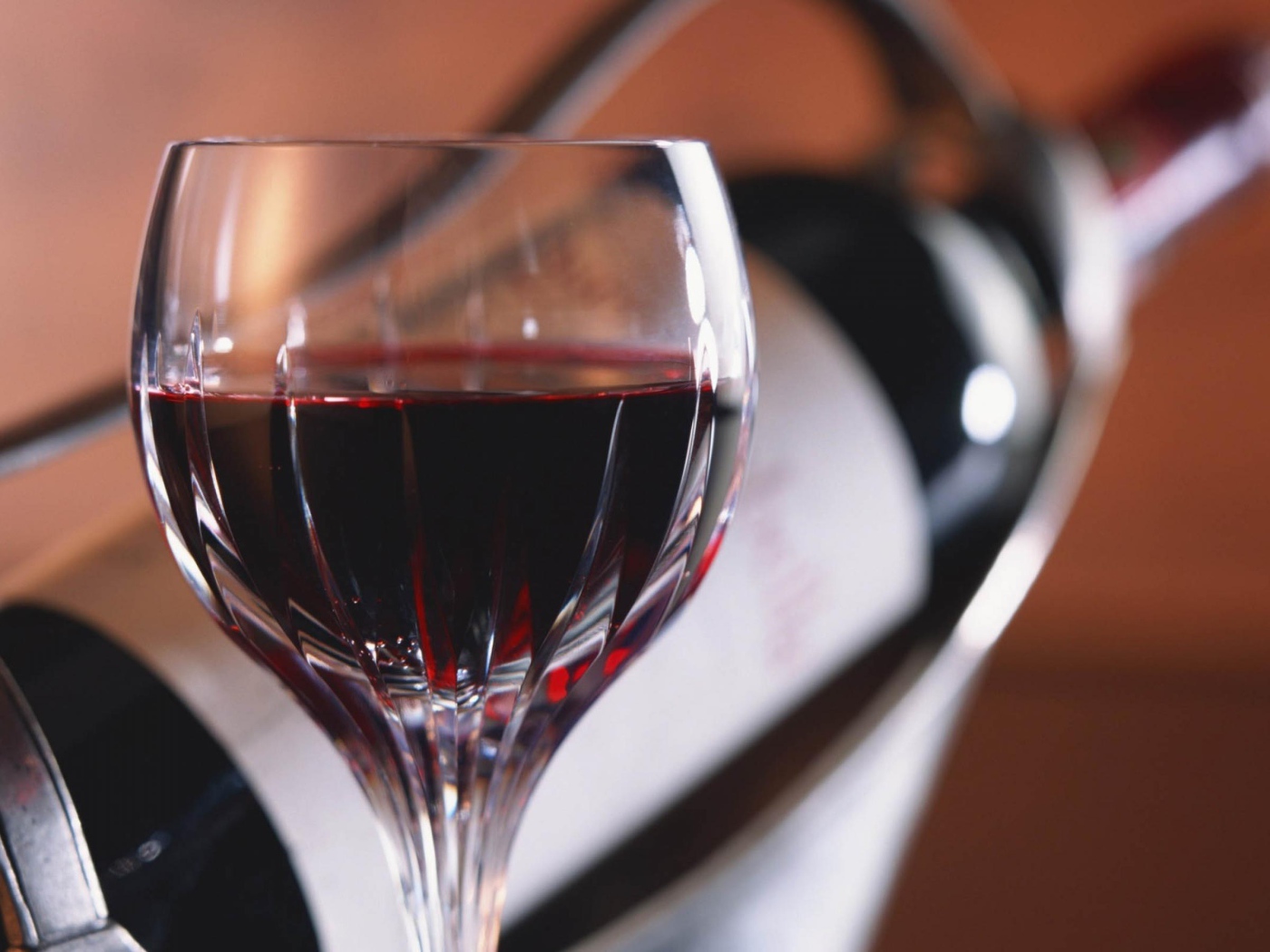 Стакан красного вина