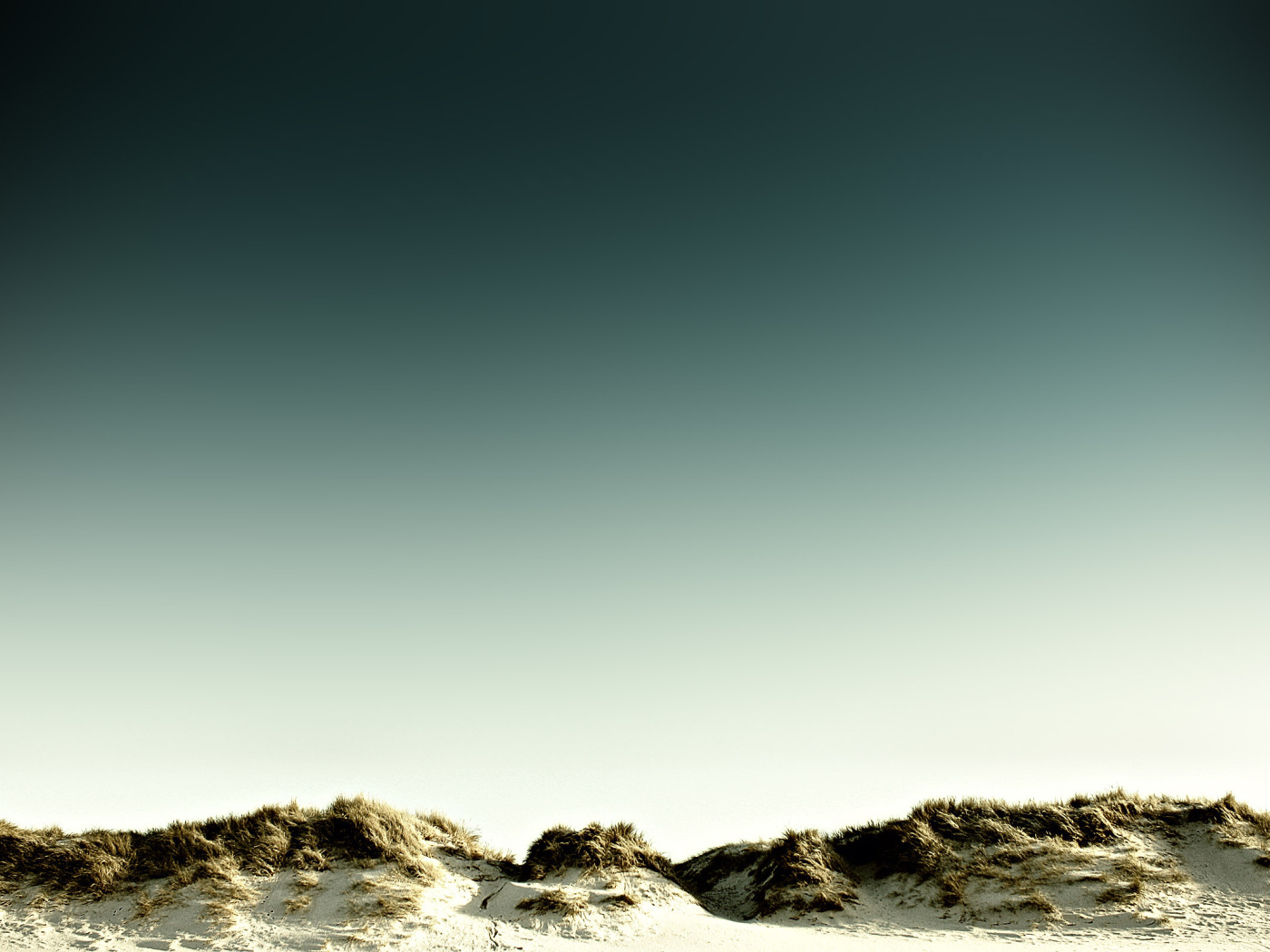 Песочные дюны на пляже