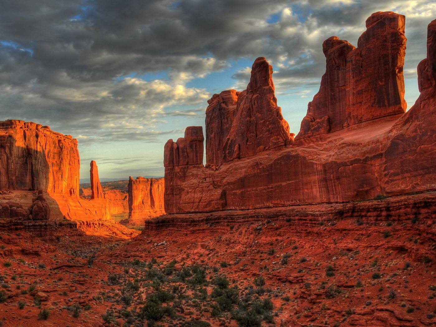 Скалы в пустыне